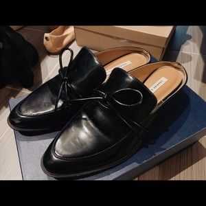 Charles & Keith Black Leather Mule